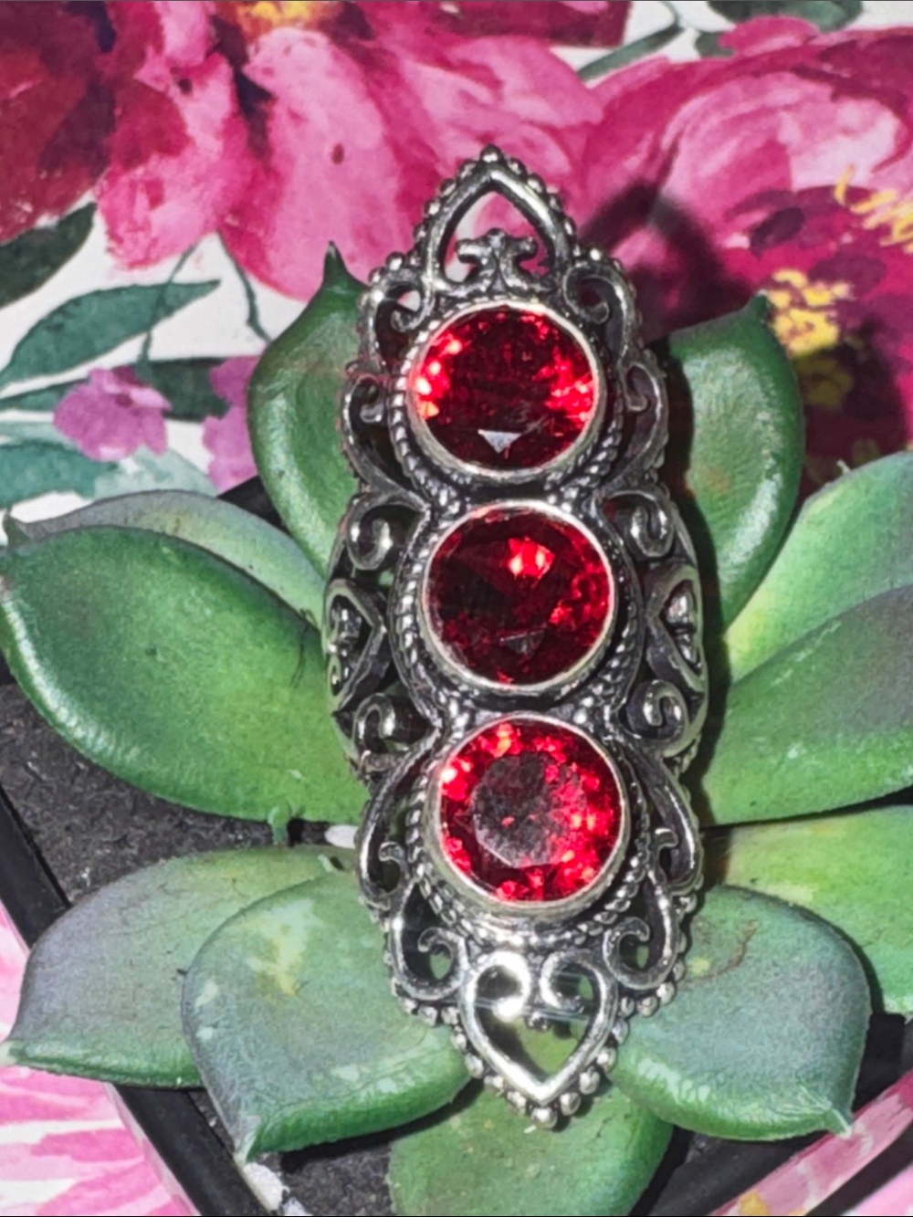 Silver Garnet Ring - Picture 4 of 11